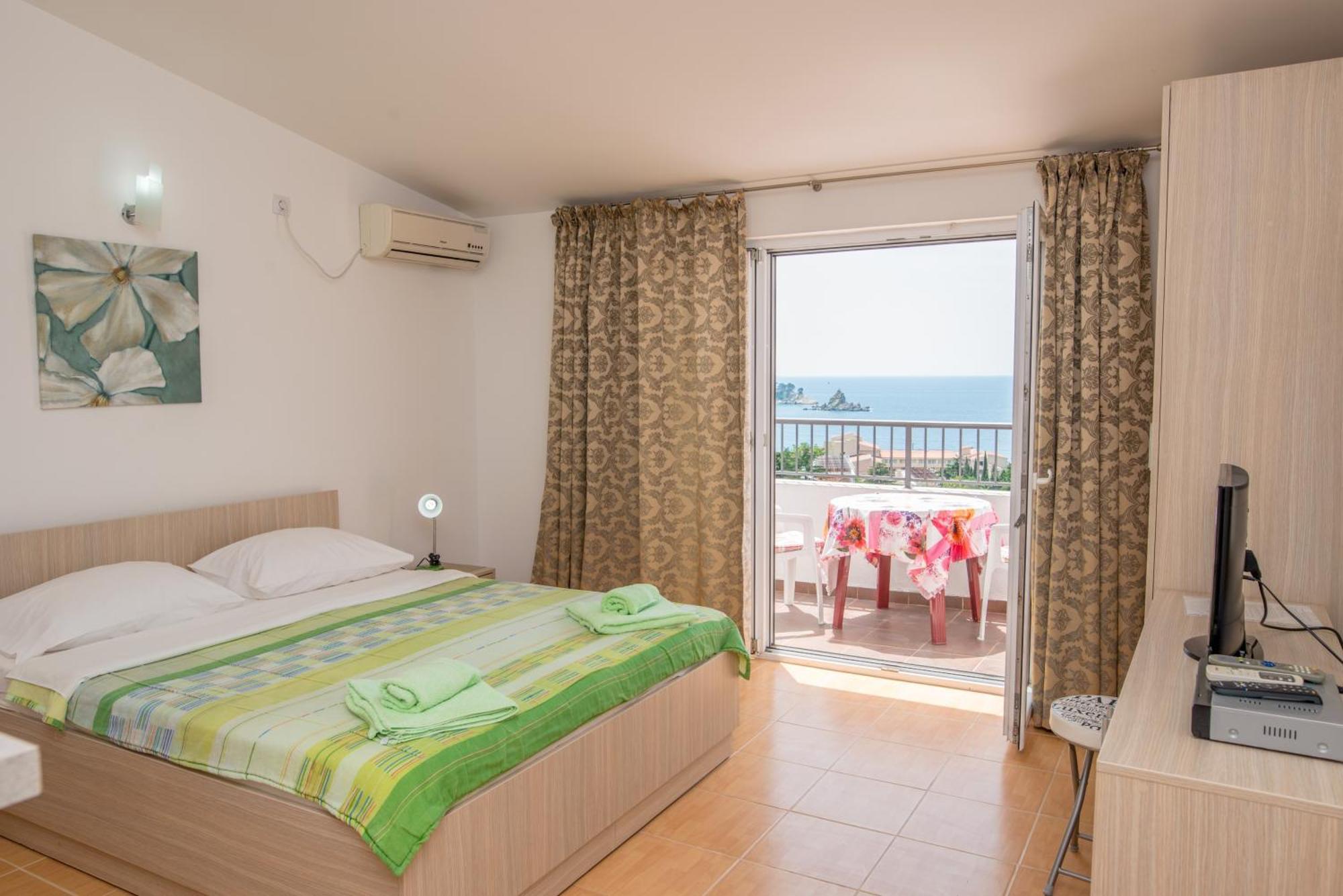 Villa Vjera Petrovac Room photo